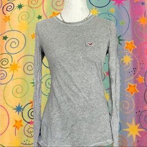 Vintage 2000s Hollister gray long sleeve top with a chest pocket